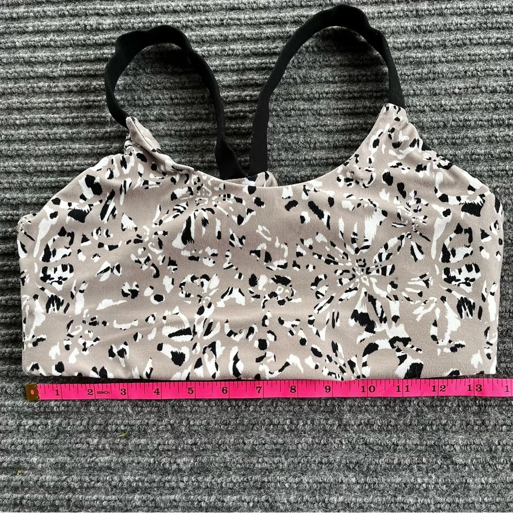 Betsey Johnson Performance Bra Size Medium Desert Floral Camo Sports Bralette - Picture 4 of 5